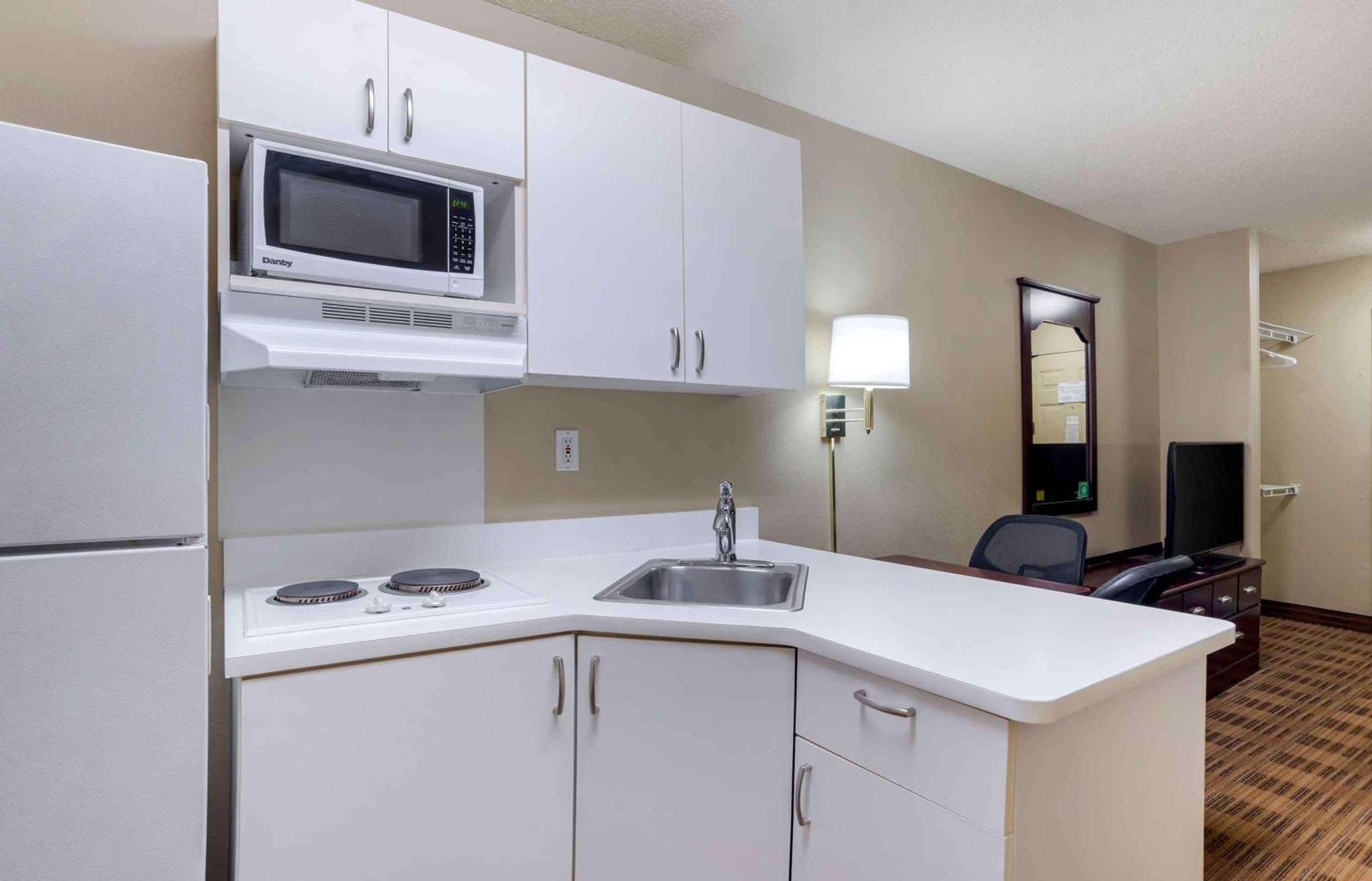 Extended Stay America Suites - Huntsville - Us Space And Rocket Center Dış mekan fotoğraf